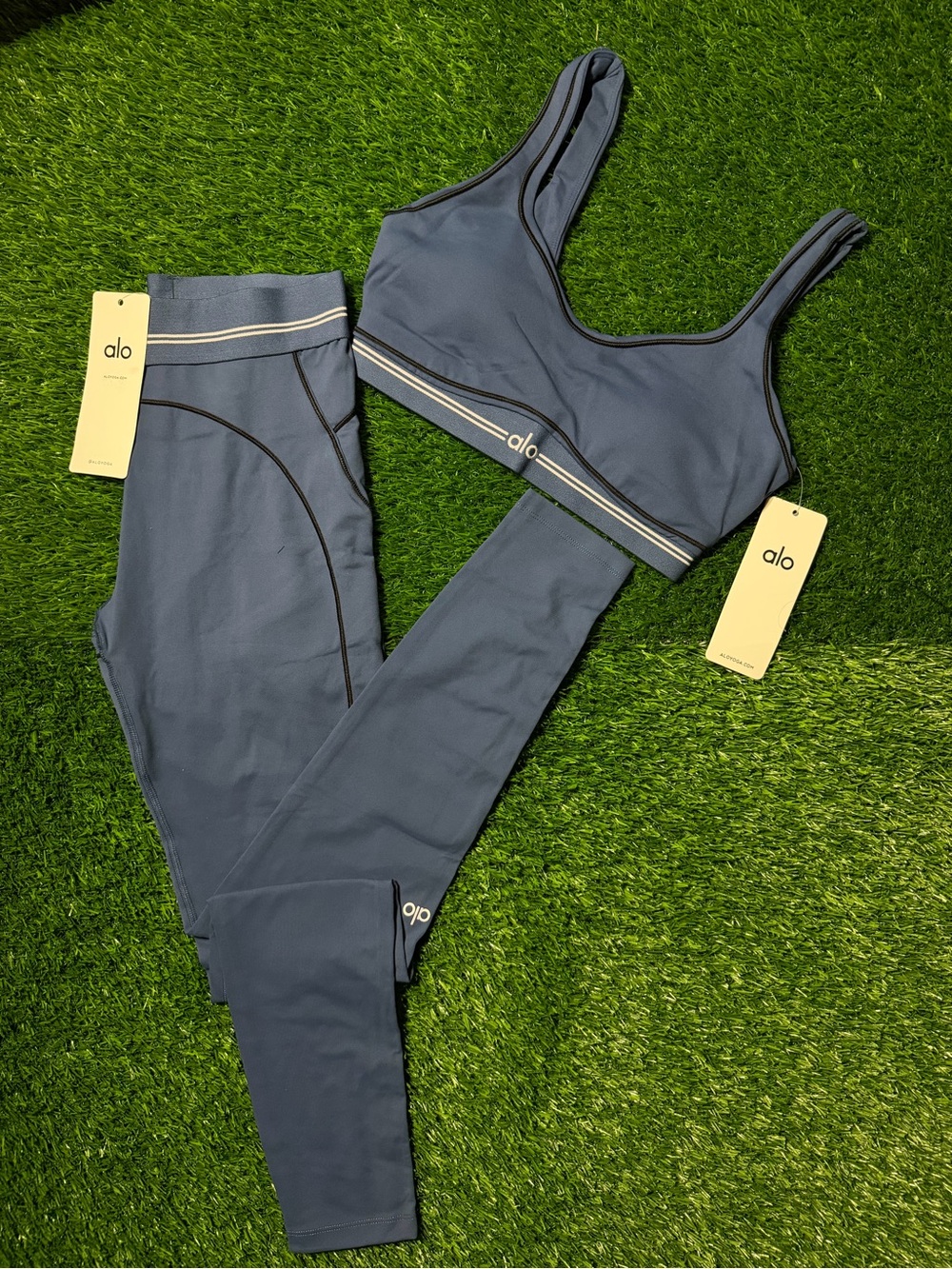 ALO Yoga Slate Blue Ribbed Waist Leggings & Scoop Sports Bra Set